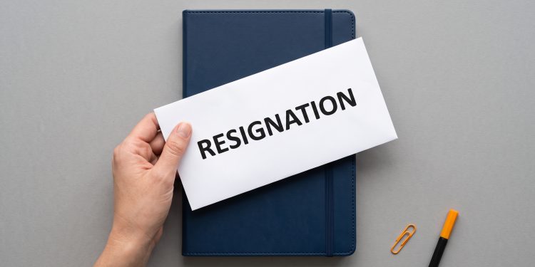 why employee quitting